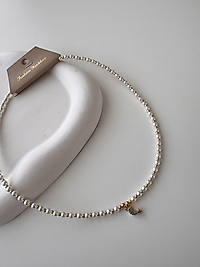 Motif Detaylı Yapay İnci Kolye