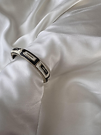 Siyah Beyaz Mineli Kelepçe