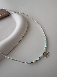 Su Yeşili Motifli Şans Kolyesi