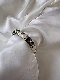 Siyah Beyaz Mineli Kelepçe