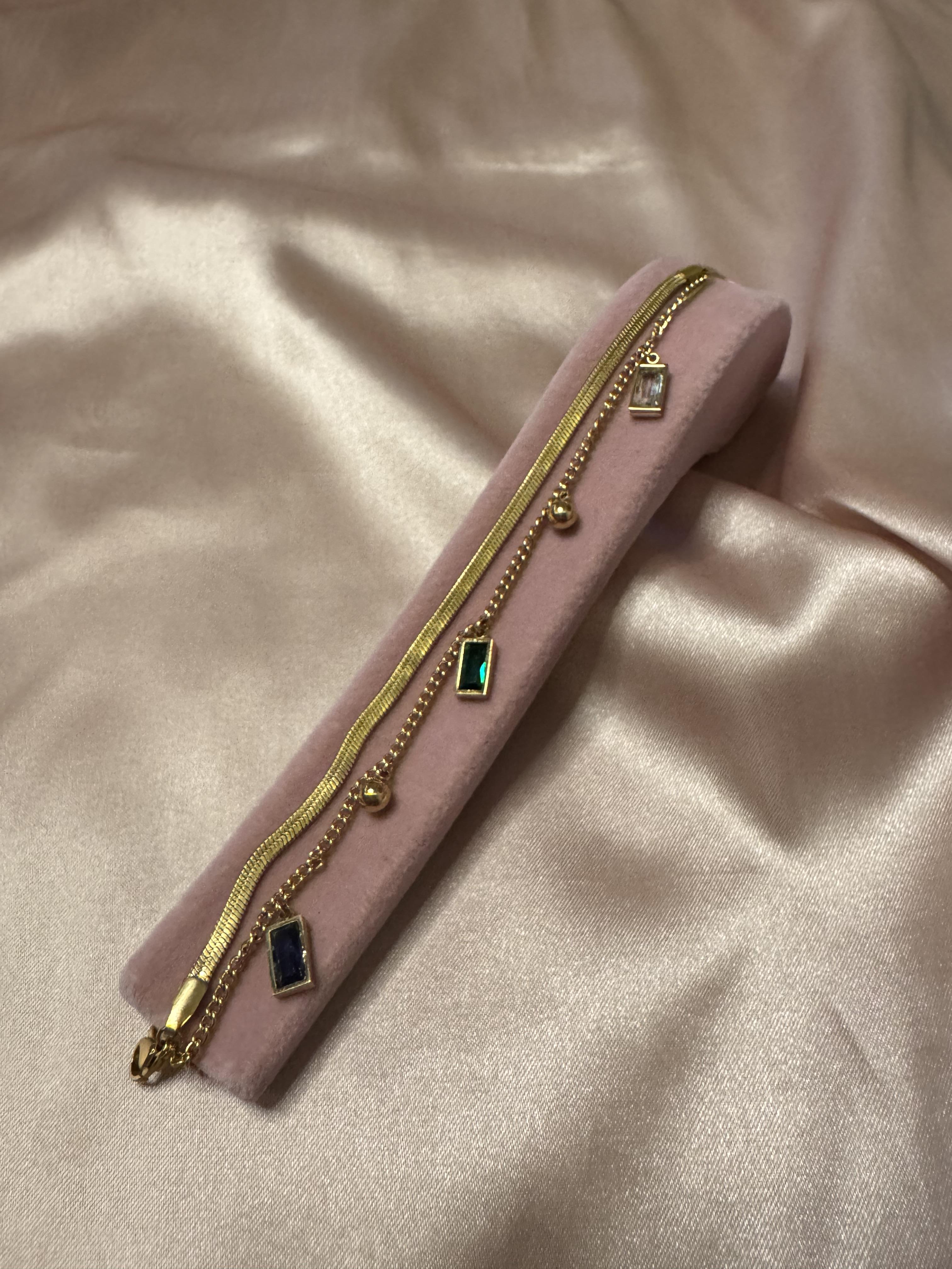 Taşlı ikili bileklik