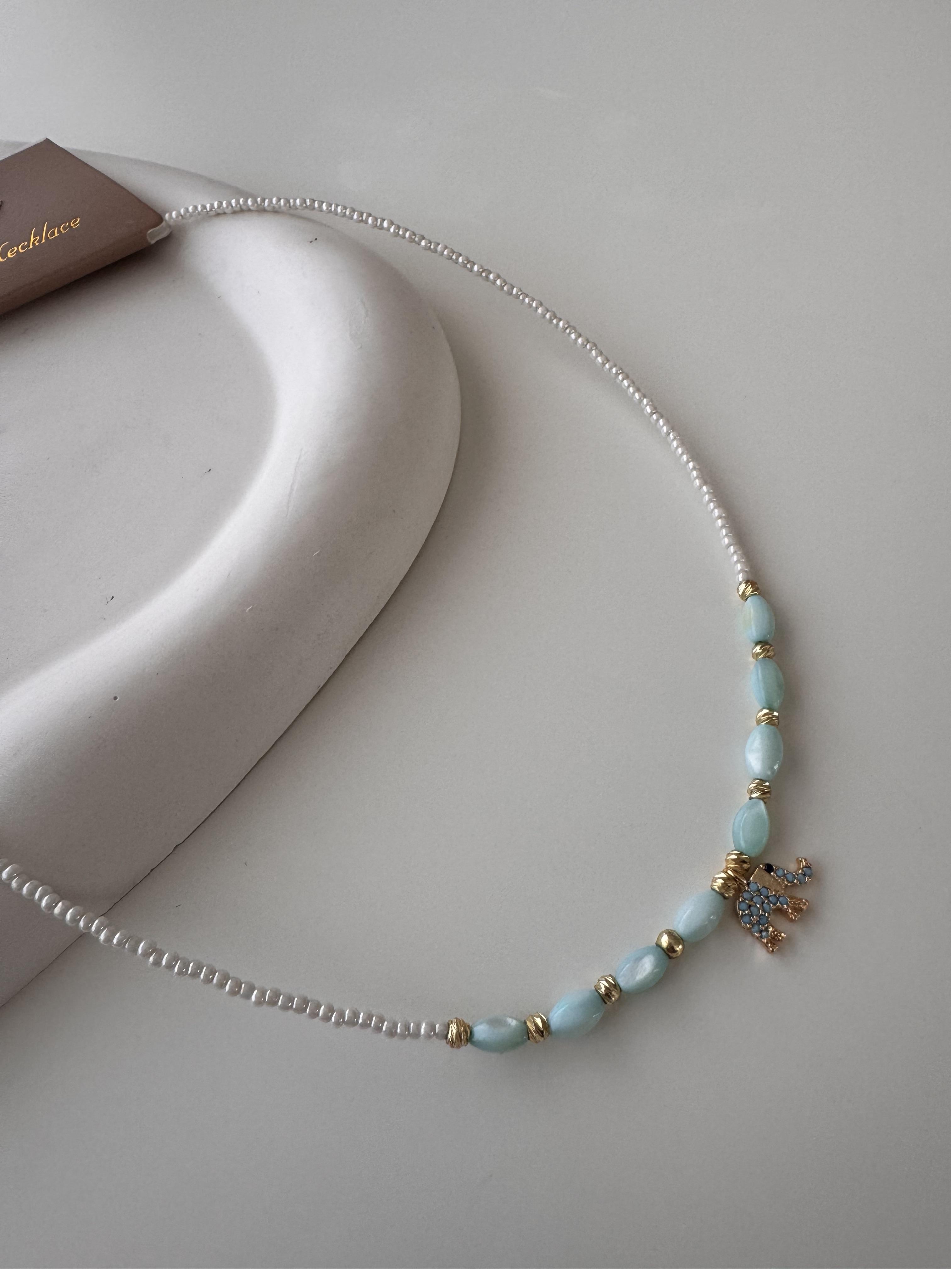 Su Yeşili Motifli Şans Kolyesi