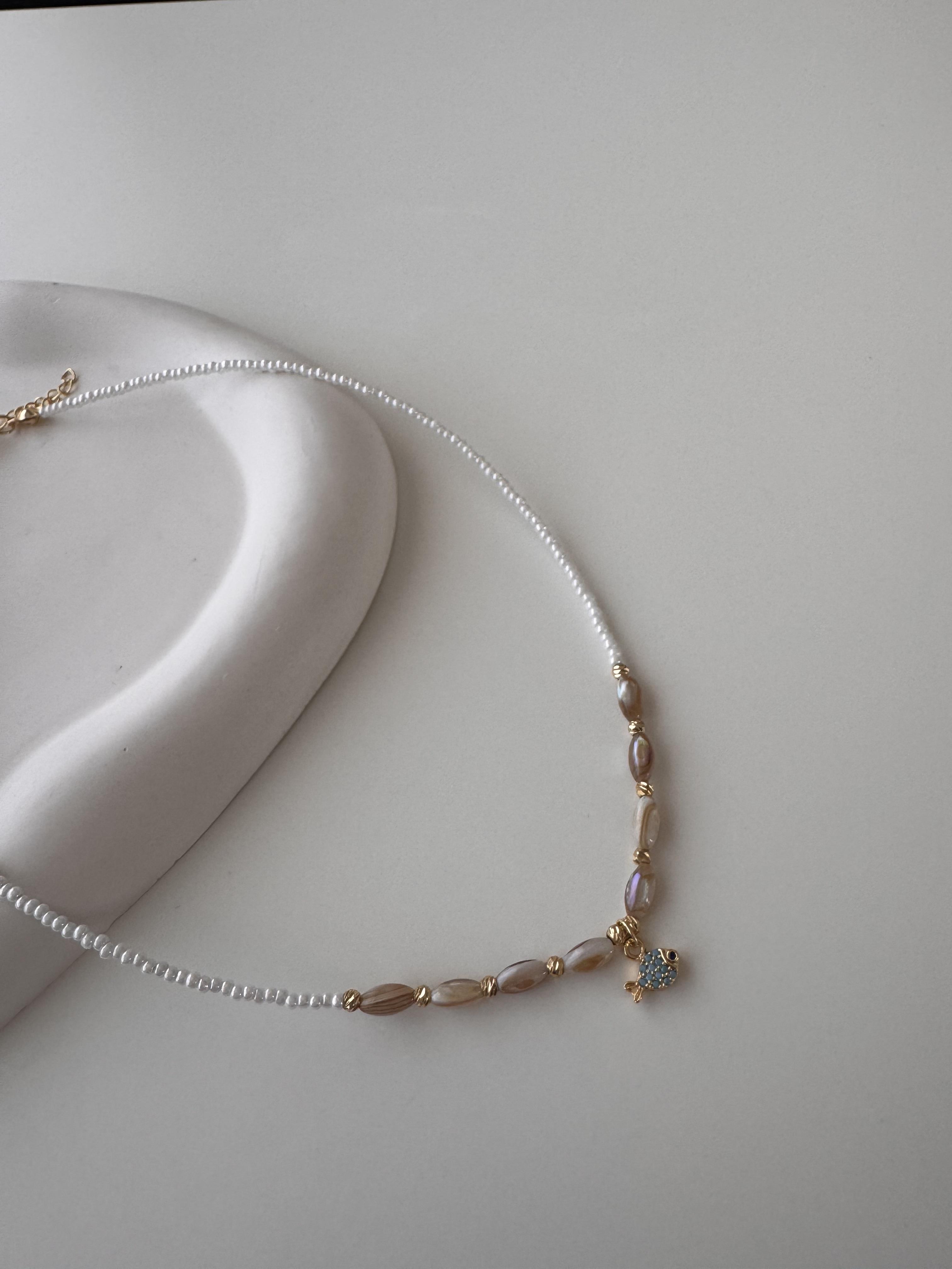 Kahve Taşlı Şans Kolyesi