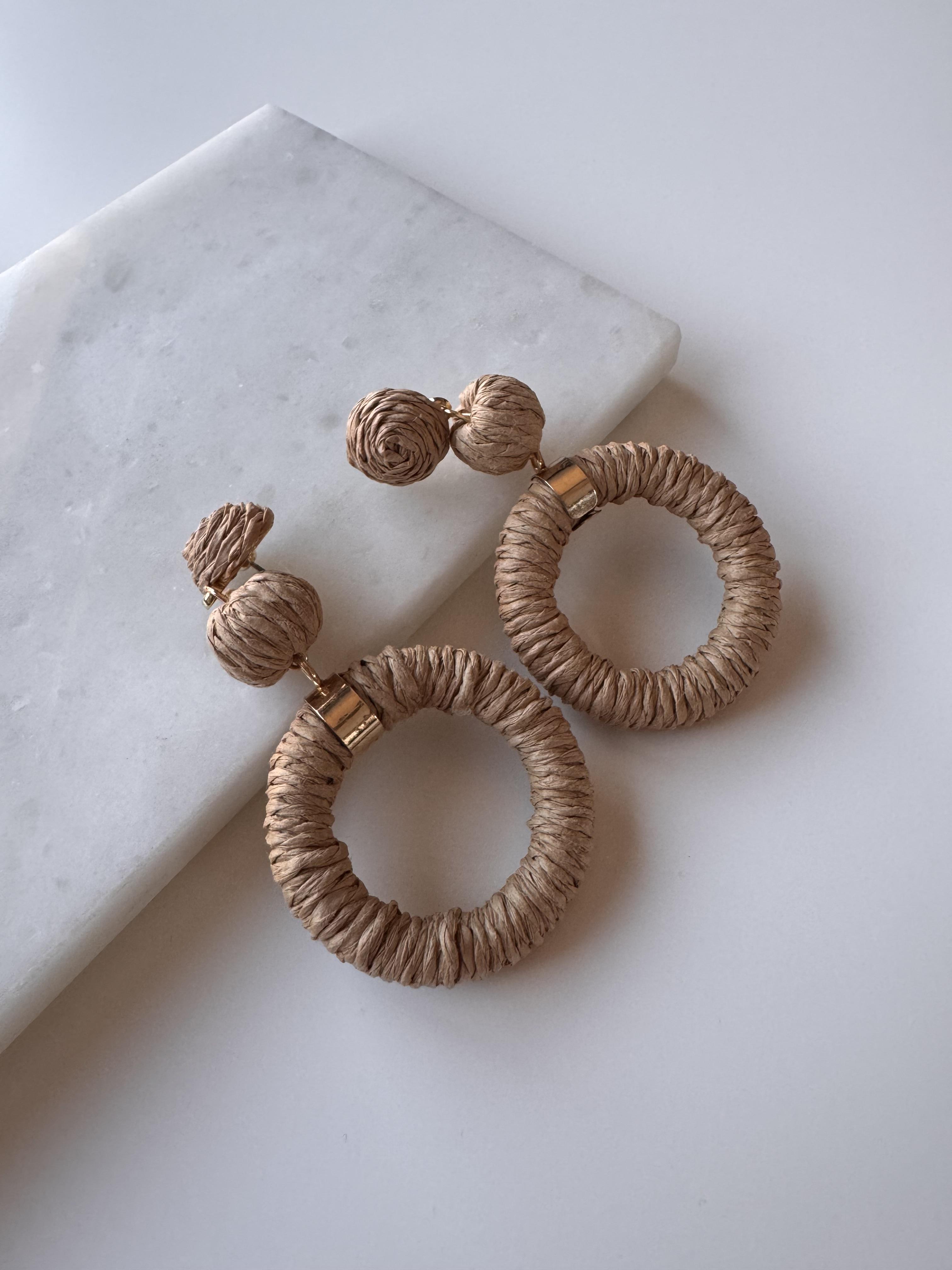 Hasır Yuvarlak Küpe