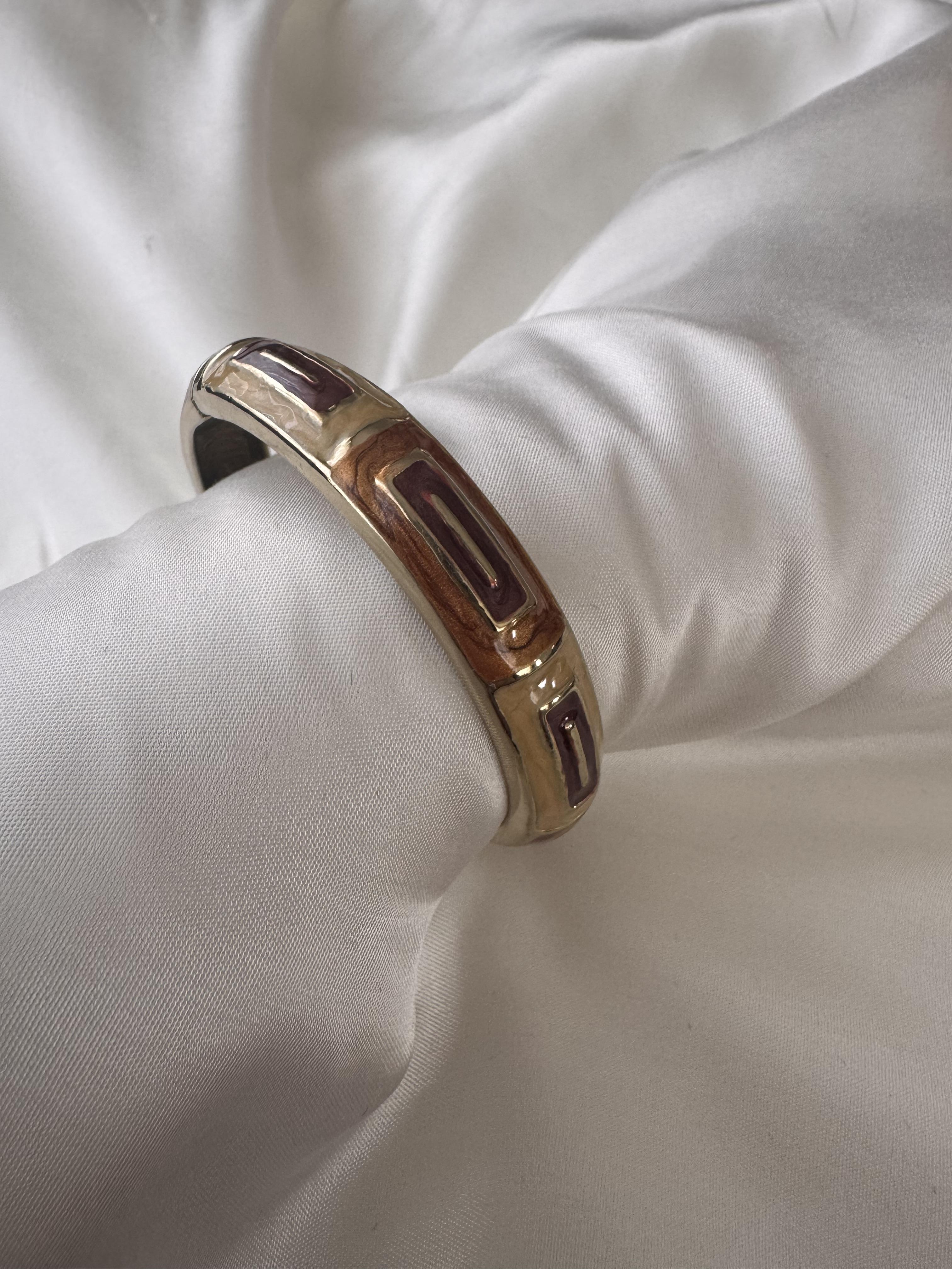 Kahve Tonları Mineli Çelik Kelepçe