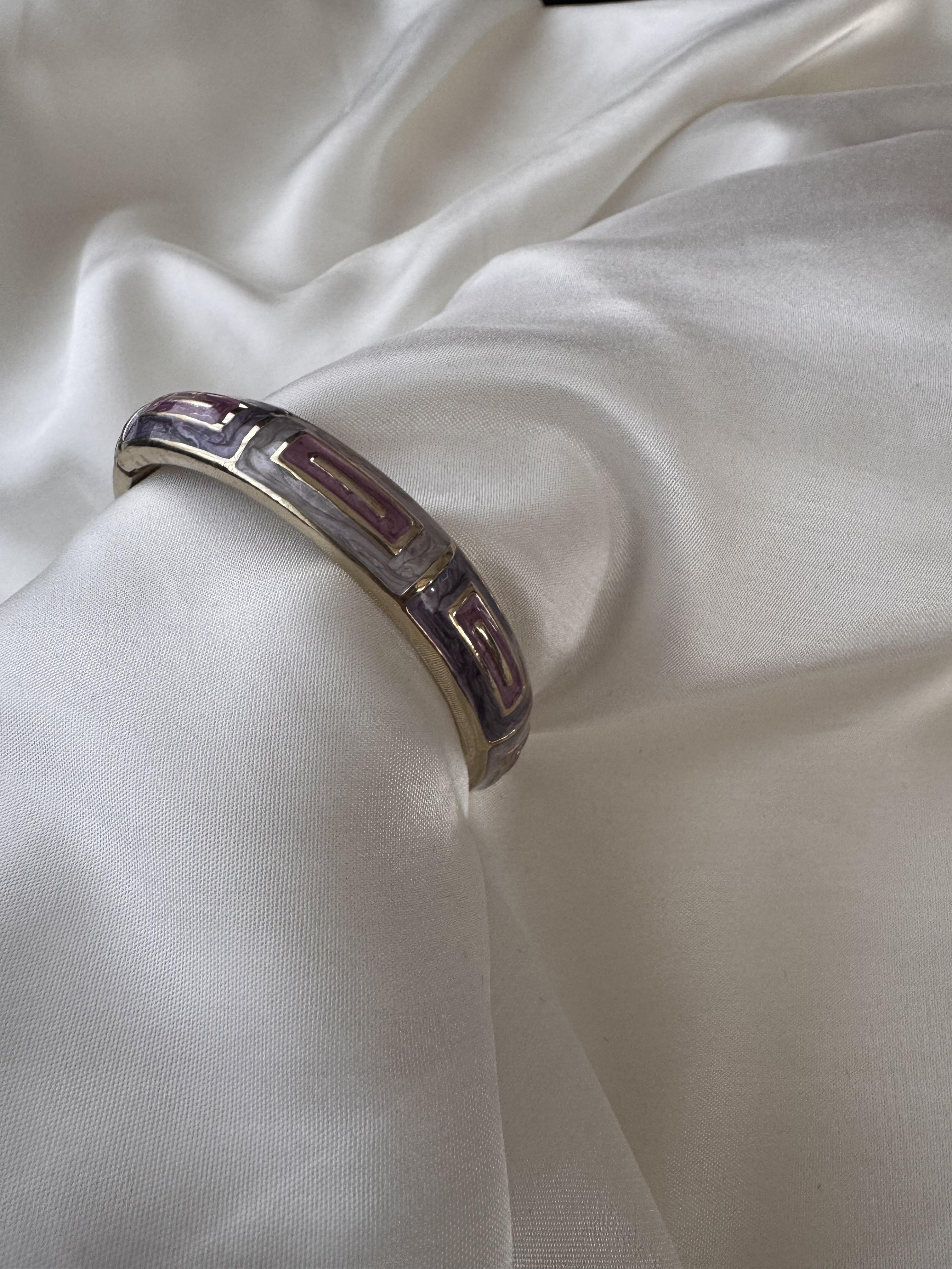 Mor Lila Mineli Kelepçe